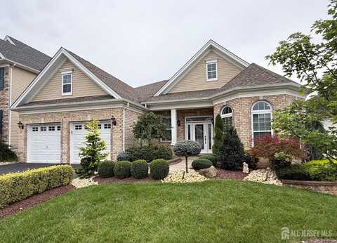 6 Regency Court, Monroe, NJ 08831