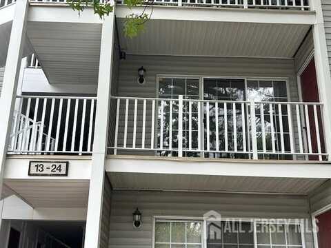 20 Sheffield Court, Middlesex, NJ 08902