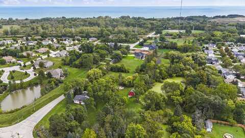 4063 E Oakwood Rd, Oak Creek, WI 53154