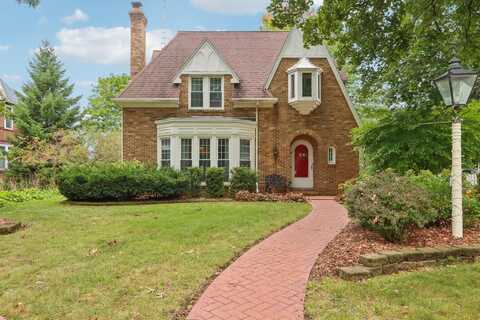 315 N Sanborn Ave, Jefferson, WI 53549