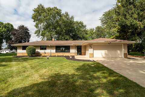 3565 Sunny Crest Dr, Brookfield, WI 53005