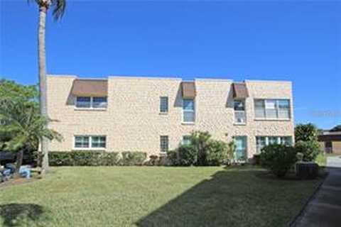 221 CEDARWOOD CIRCLE, SEMINOLE, FL 33777