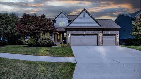 21839 Goldenwillow, Macomb, MI 48044