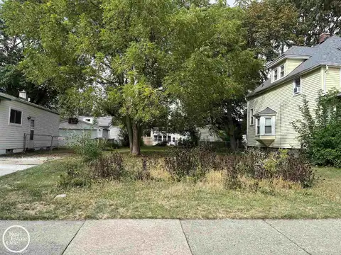 22441 Gascony, Eastpointe, MI 48021