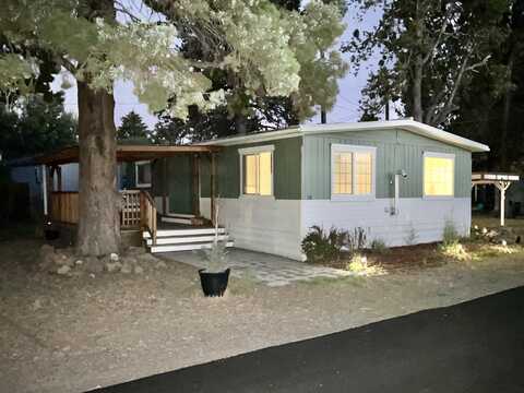 61280 Parrell Road, Bend, OR 97702