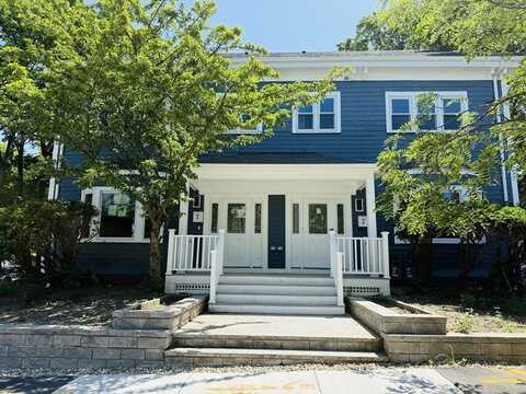 4 Baldwin St, Newton, MA 02458