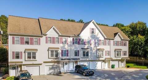 15 Alton Street, Lowell, MA 01852