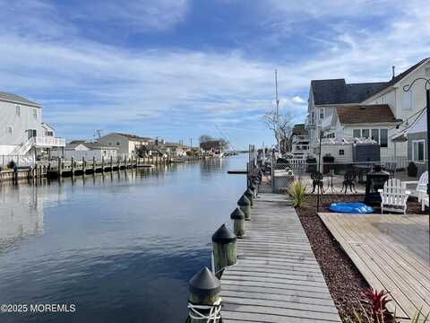 237 Butler Boulevard, Bayville, NJ 08721