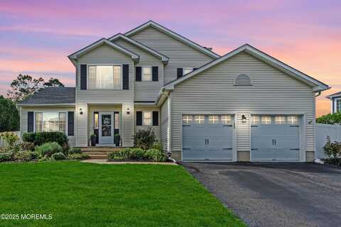 4 Rainbow Drive, Howell, NJ 07731