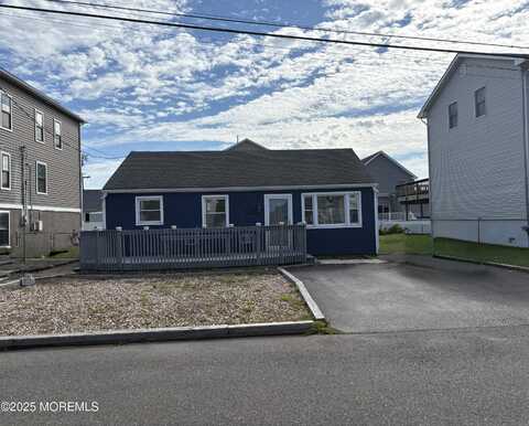 123 Waldron Road, Toms River, NJ 08753