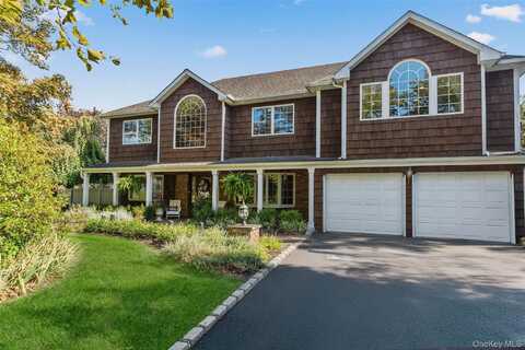 28 Mosshill Place, Stony Brook, NY 11790