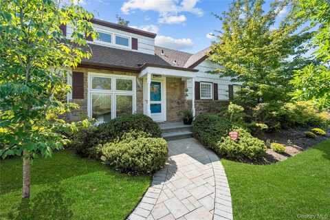 1 Willow Lane, Hewlett Harbor, NY 11557