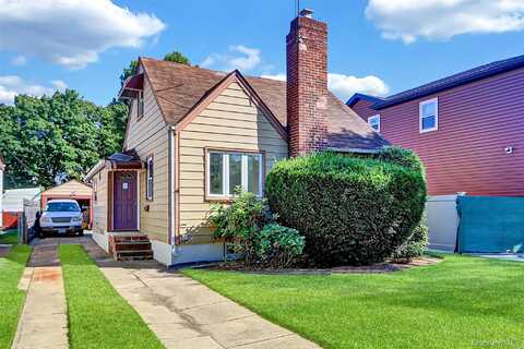 86-27 239th Street, Bellerose, NY 11426