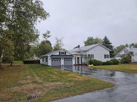 11 Ash Street, Madison, ME 04950