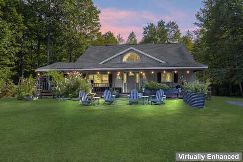 1313 Beckwith Road, Cornville, ME 04976