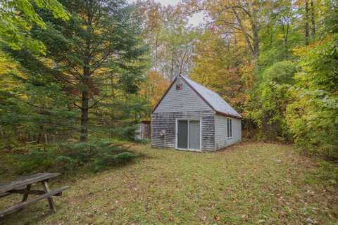 28 Pratt Road, Wilton, ME 04294