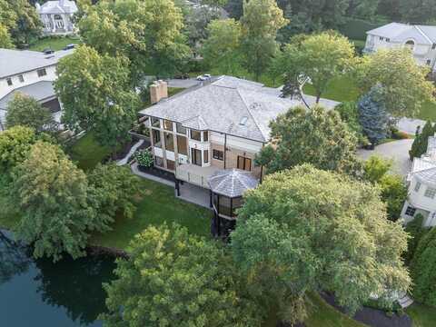 9427 Falling Waters Drive, Burr Ridge, IL 60527
