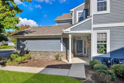 816 Woodewind Drive, Naperville, IL 60563