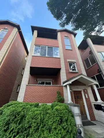 711 W 31st Street, Chicago, IL 60616