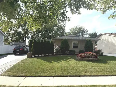 716 Ashton Avenue, Romeoville, IL 60446