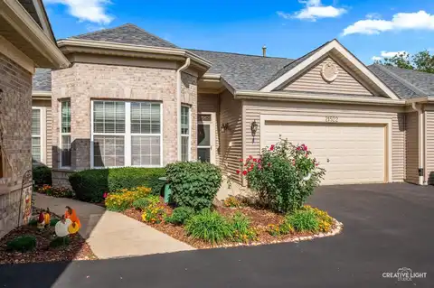 21522 Lake St Clair Drive, Crest Hill, IL 60403