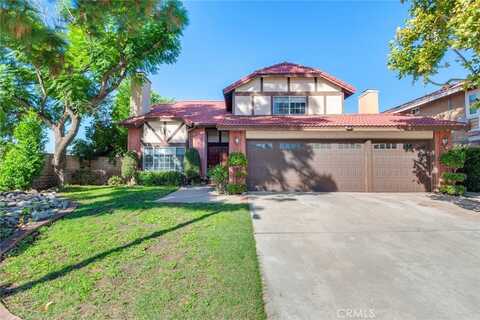 2958 Roadrunner Ct, Highland, CA 92346