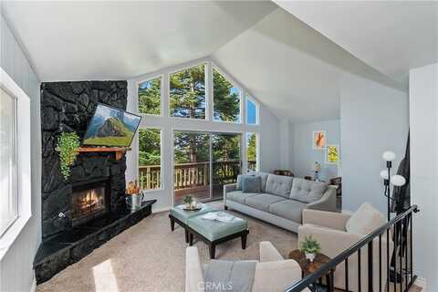 523 Pioneer, Lake Arrowhead, CA 92352