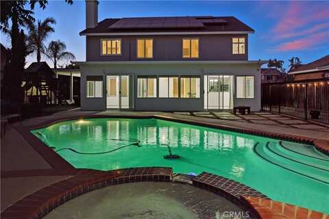 832 Carolina Circle, Corona, CA 92882