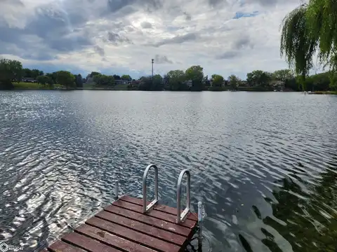 660 Briarstone Dr. unit #5, Mason City, IA 50401