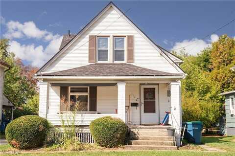 110 School Street, Hubbard, OH 44425