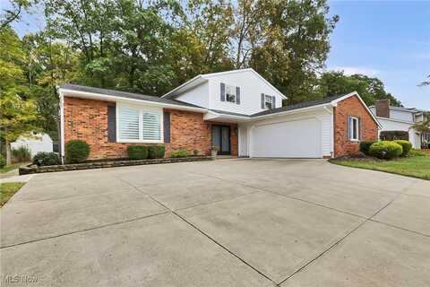 8053 Thornhurst Drive, North Royalton, OH 44133