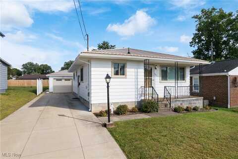 243 27th Street NW, Barberton, OH 44203