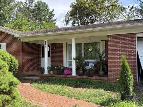 114 Raspberry Rd, Woodlawn, VA 24381