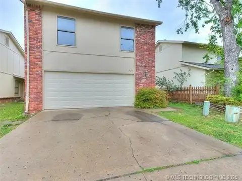 12923 E 28th Place, Tulsa, OK 74134