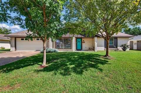 810 Crown Drive, Bartlesville, OK 74006