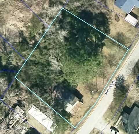 905 Midyette Street, Oriental, NC 28571