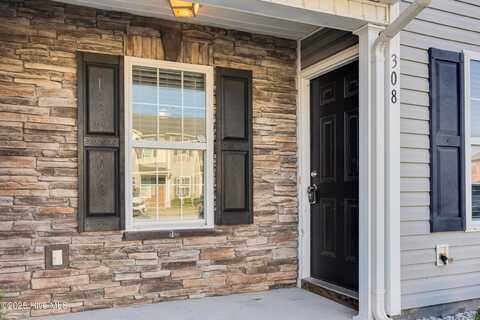 308 Glen Cannon Drive, Jacksonville, NC 28546