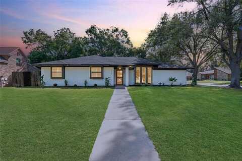 1634 Vail Place, Lewisville, TX 75077