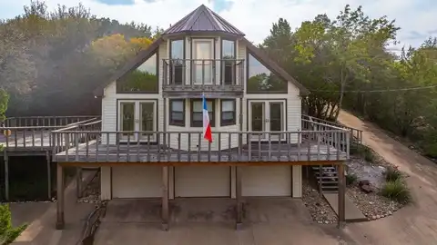 2011 Cordova Circle, Granbury, TX 76049