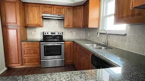 815 W Rochelle Road, Irving, TX 75062