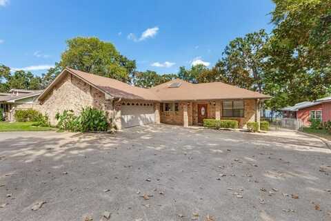 126 Camino Robles Street, Gun Barrel City, TX 75156