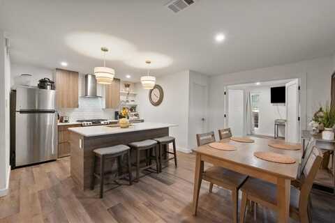 808 Harmon Terrace, Arlington, TX 76010