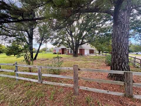 137 Morris Lane, West Tawakoni, TX 75474