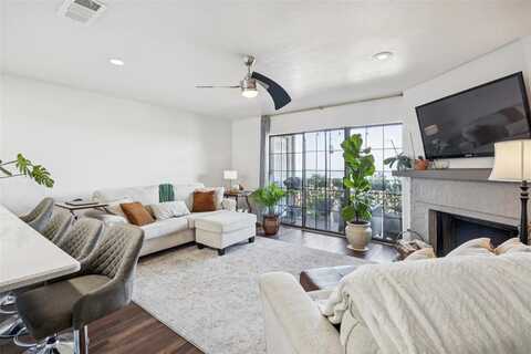 220 Henry M. Chandler Drive, Rockwall, TX 75032