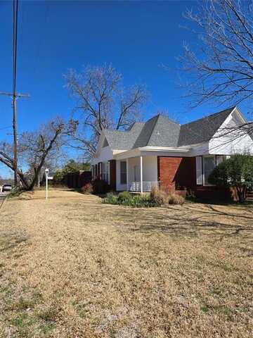514 W Baylor Street, Weatherford, TX 76086
