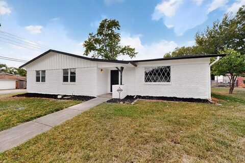 1974 SHELMAN Trail, Fort Worth, TX 76112