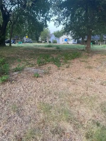 603 N Schopmeyer Street, Gainesville, TX 76240