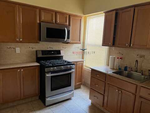 31ST AVENUE & 44TH STREET, Astoria, NY 11103