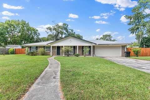 230 Quince Ct, Orange Park, FL 32073