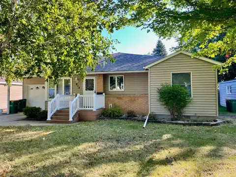 814 Brown Street, Jackson, MN 56143
